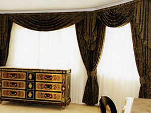 Swags and Tails Making