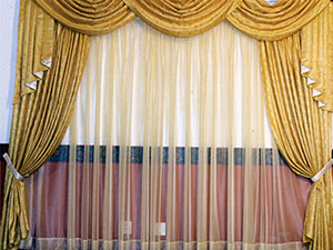 Swags and Tails Making