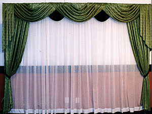 Swags and Tails Making